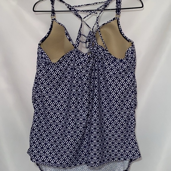SWIM BY CACIQUE Women's Blue Geo Patterned Swim Top.TRUE BUILT IN BRA SIZE 44DD - Picture 8 of 12